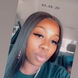 Meet your Posher, Shawntia